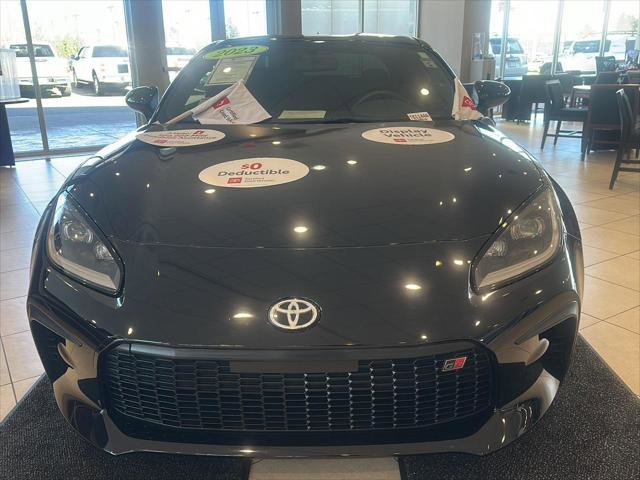 Certified 2023 Toyota GR86 w/ ALL Weather Mat Package (TMS) image 4