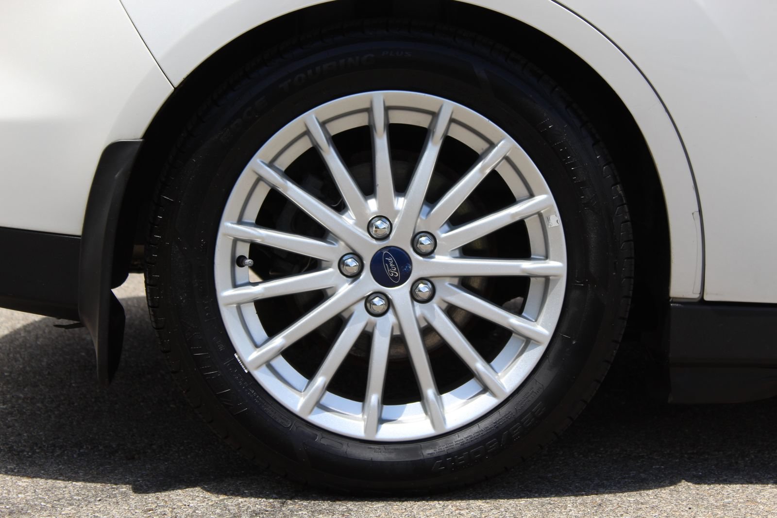 Used 2015 Ford C-MAX Energi SEL w/ Equipment Group 302A FWD image 24