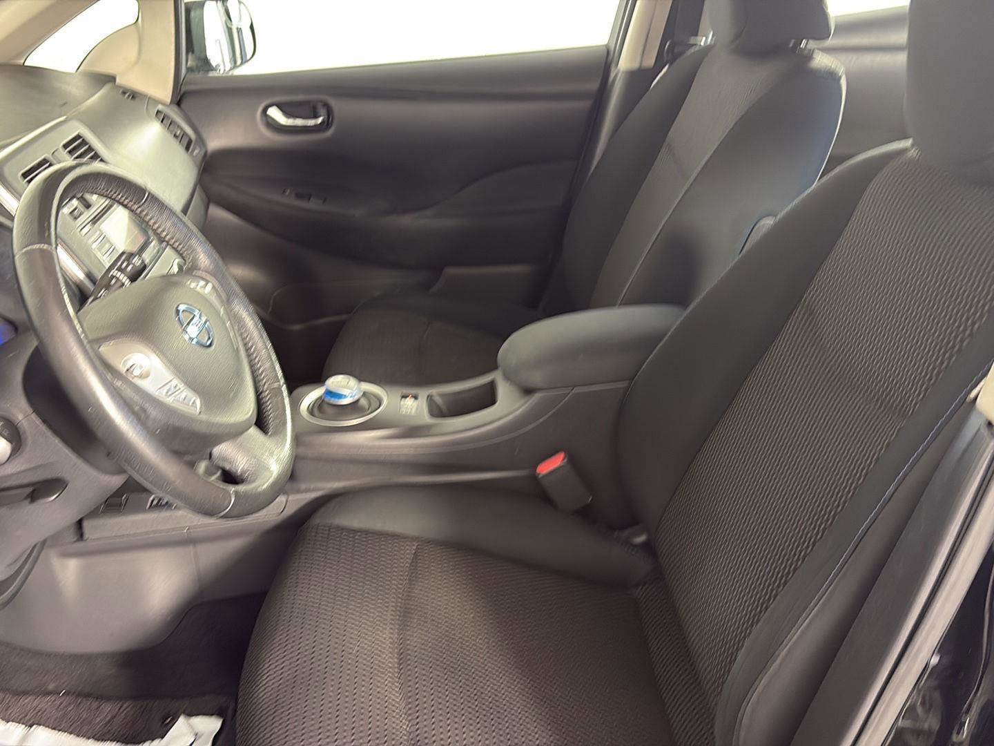 Used 2015 Nissan Leaf S w/ Charge Package image 23