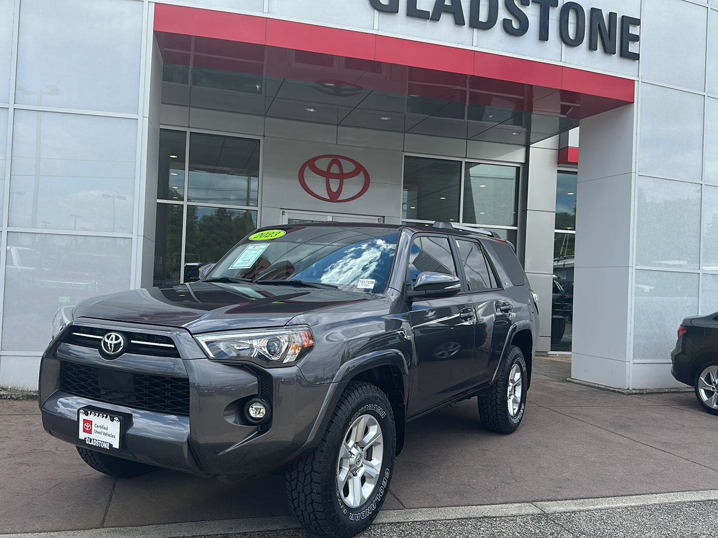 Certified 2023 Toyota 4Runner SR5 Premium w/ Moonroof Package AWD/4WD image 4