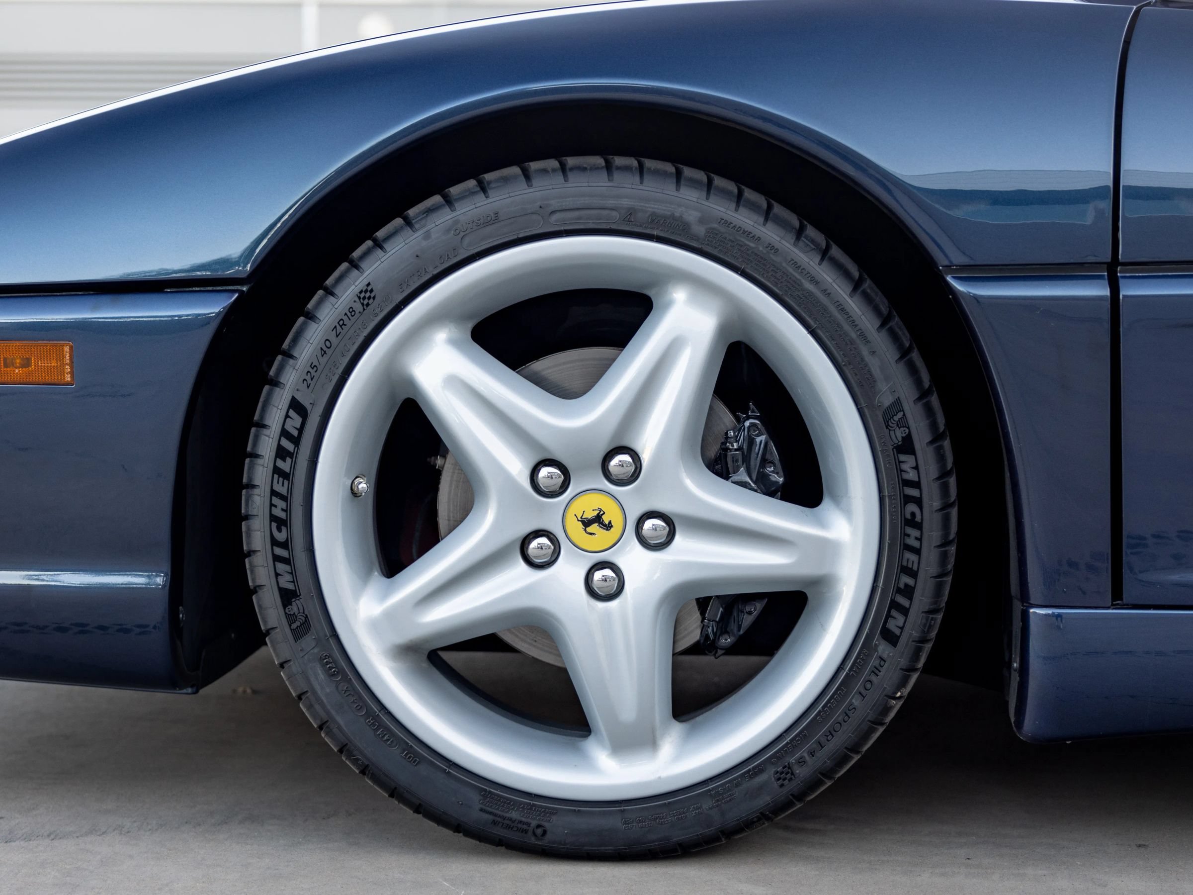 Used 1995 Ferrari F355 Spider RWD image 30