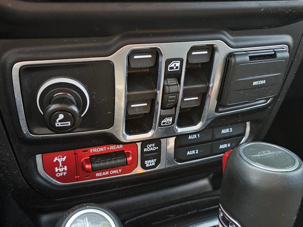 Used 2023 Jeep Gladiator Rubicon w/ LED Lighting Group AWD/4WD image 33