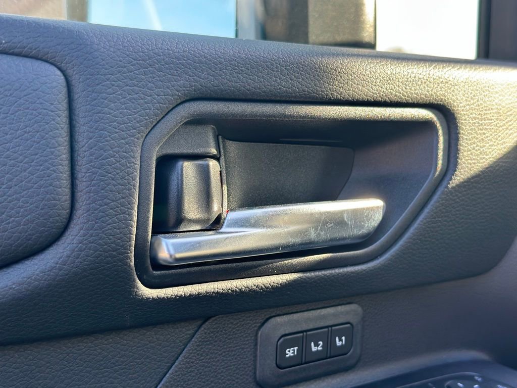 Used 2025 Toyota Land Cruiser w/ Premium Package image 17