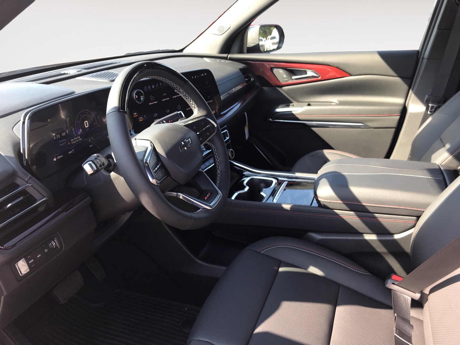 New 2026 Chevrolet Traverse Z71 w/ Enhanced Driving Package image 9