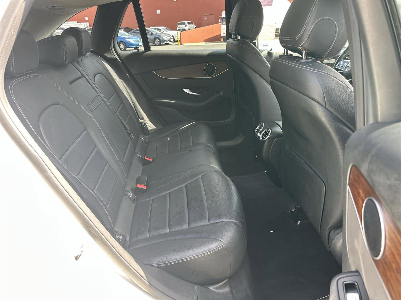 Used 2020 Mercedes-Benz GLC 300 image 14