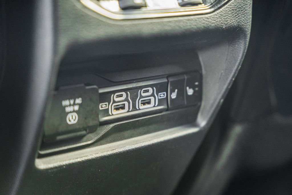 Used 2023 Jeep Grand Cherokee 4WD 4xe image 33