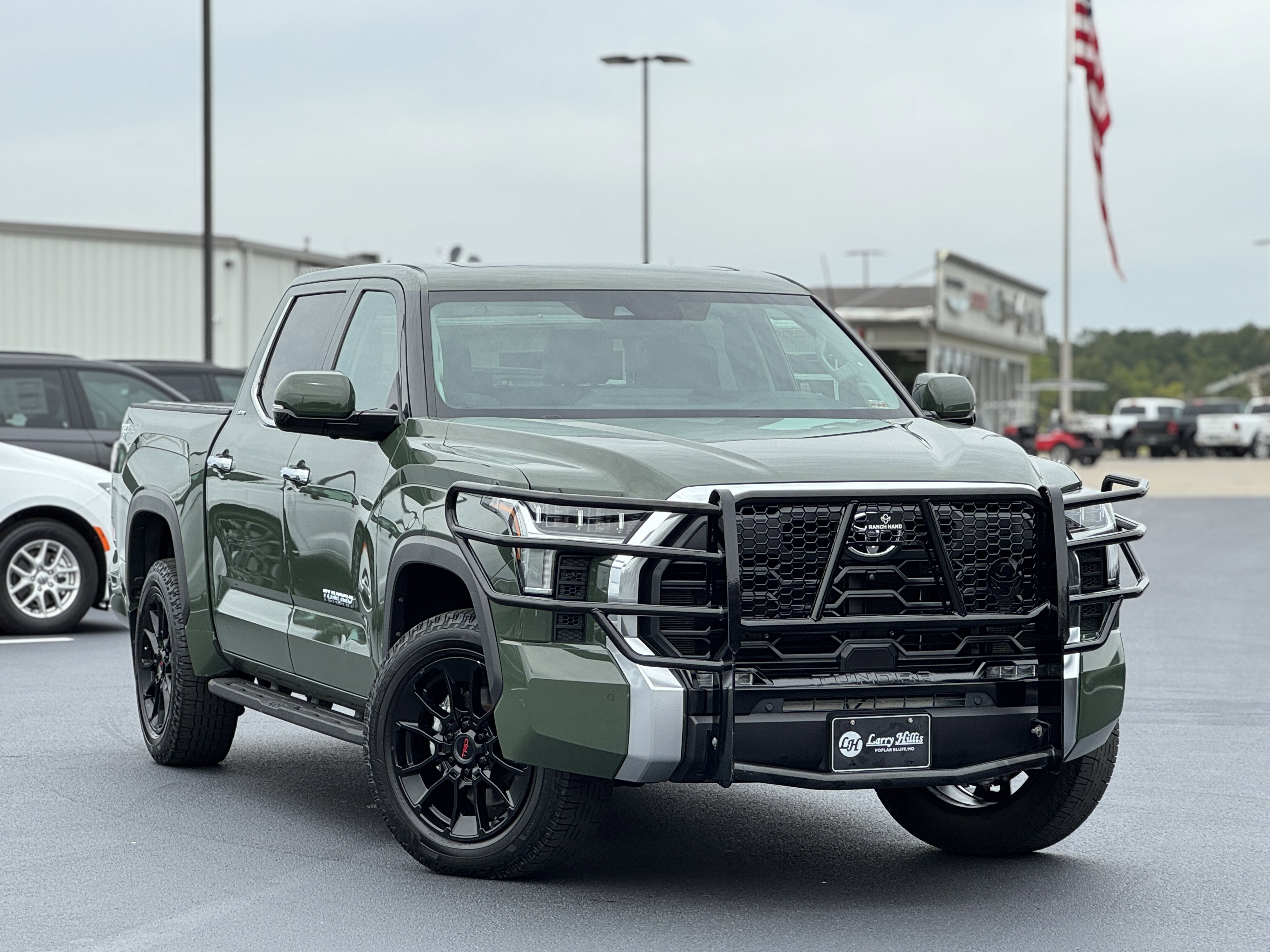 Used 2022 Toyota Tundra Limited w/ TRD Off-Road Package image 3