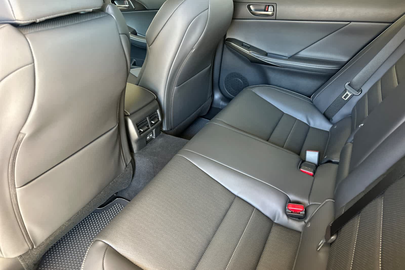 New 2026 Lexus IS 350 F Sport RWD image 4