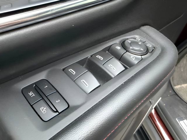 Used 2023 Chevrolet Suburban RST w/ Luxury Package image 14