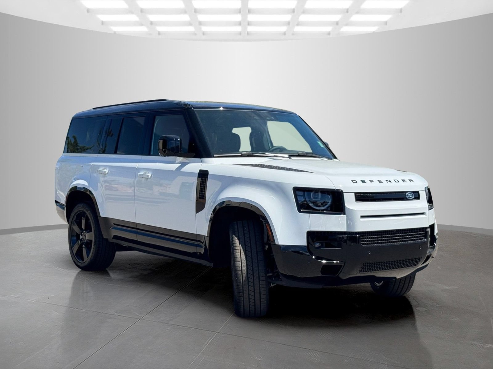 New 2026 Land Rover Defender 130 X-Dynamic SE AWD/4WD image 3