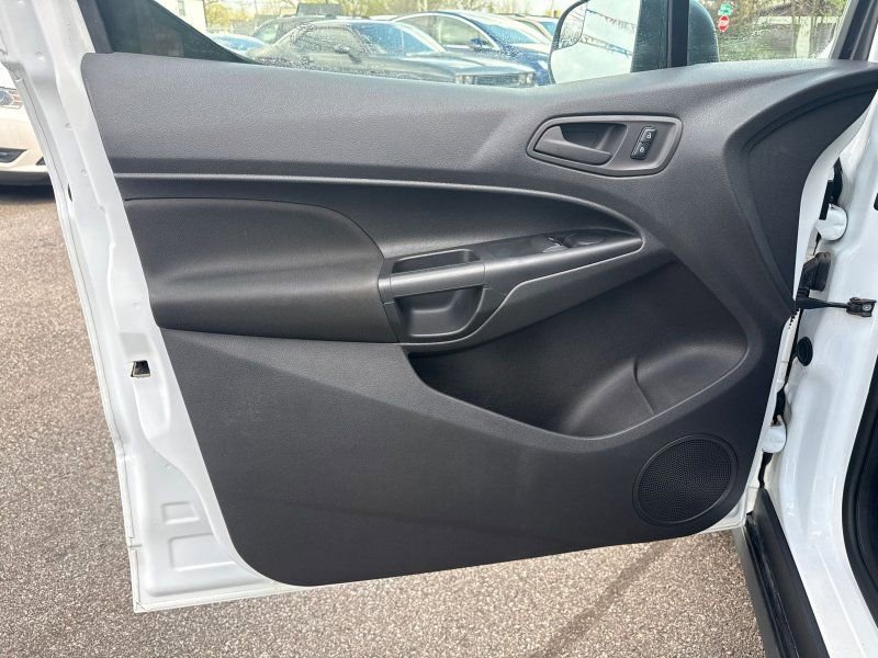 Used 2016 Ford Transit Connect XL image 9