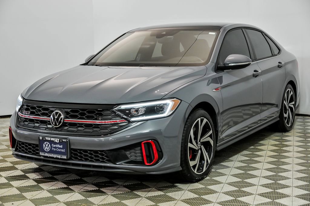 Used 2023 Volkswagen Jetta GLI Autobahn image 5