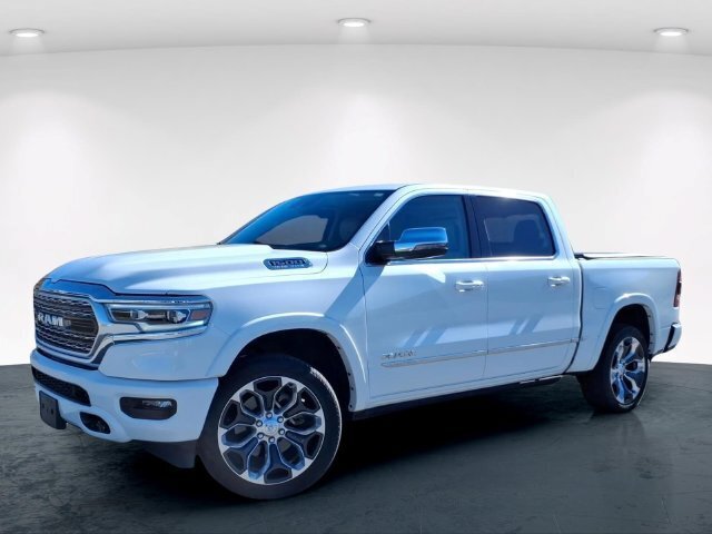 Used 2024 RAM 1500 Limited AWD/4WD image 2
