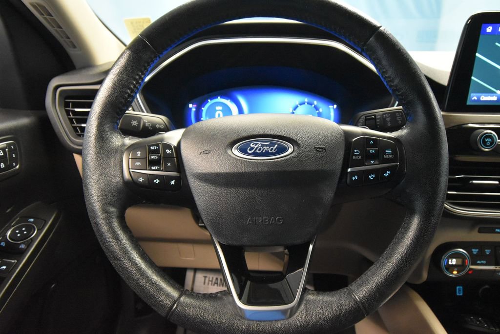 Used 2020 Ford Escape Titanium AWD/4WD image 12
