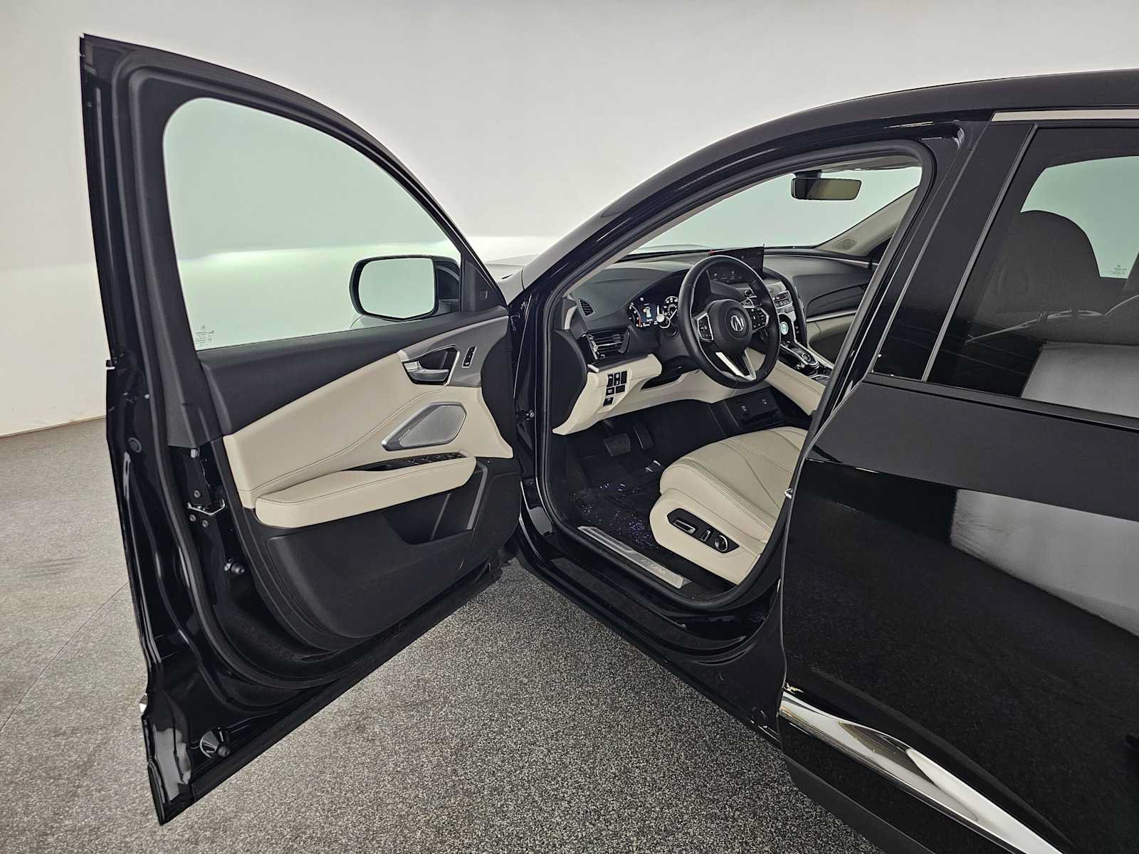 Used 2025 Acura RDX SH-AWD w/ Technology Package image 19