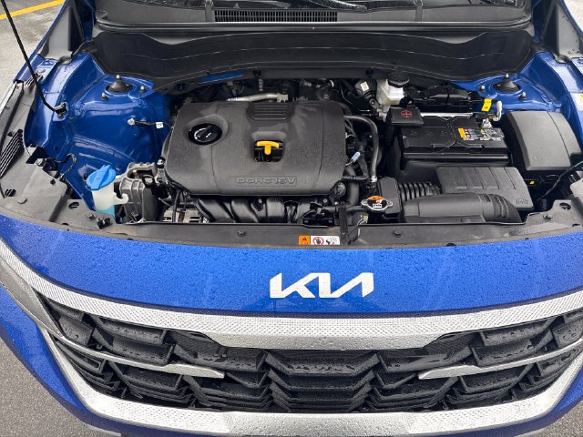 Certified 2024 Kia Seltos LX AWD/4WD image 17