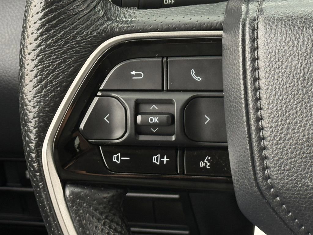 Used 2022 Toyota Tundra Limited image 14