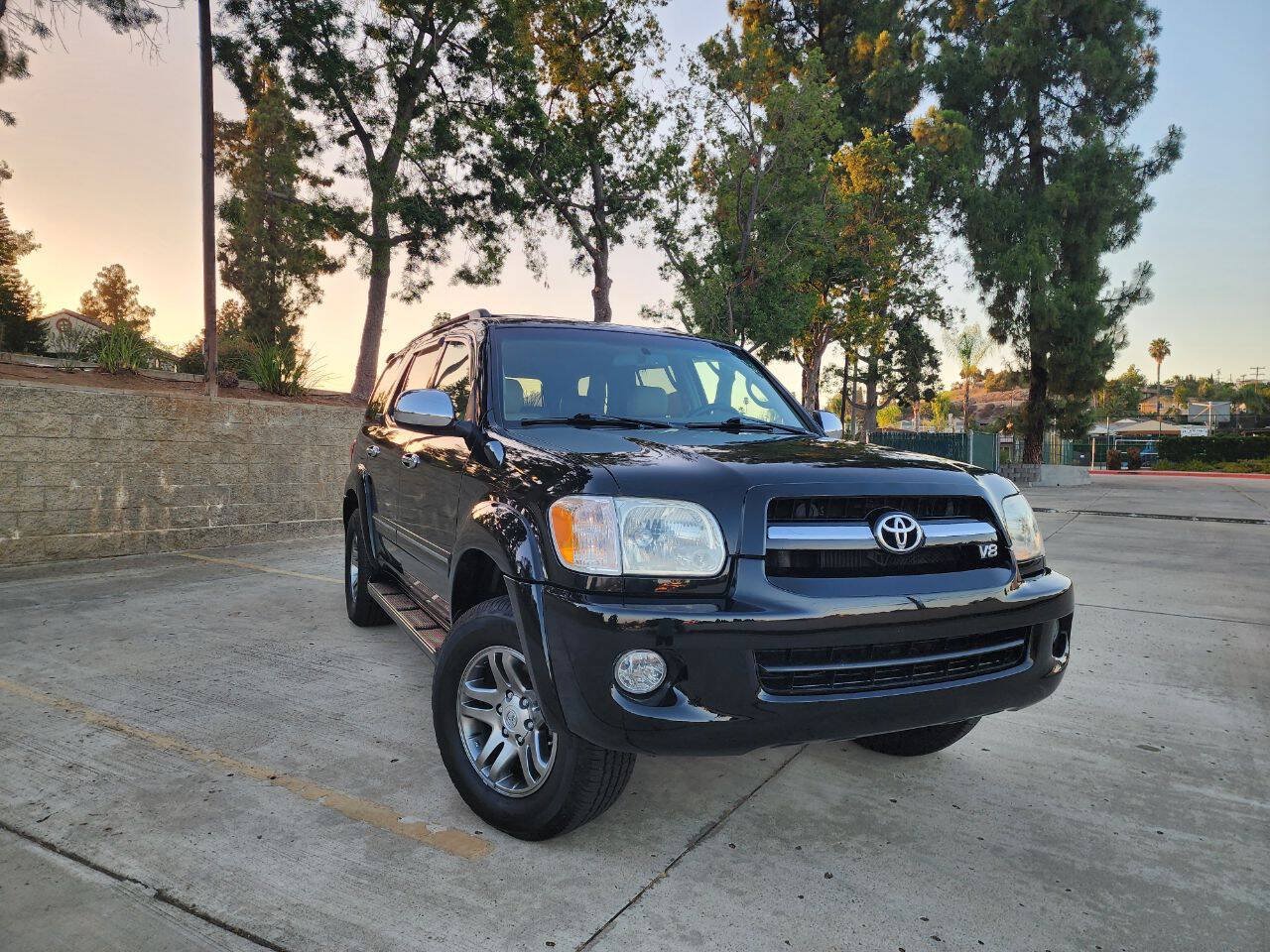 Used 2007 Toyota Sequoia Limited RWD image 9
