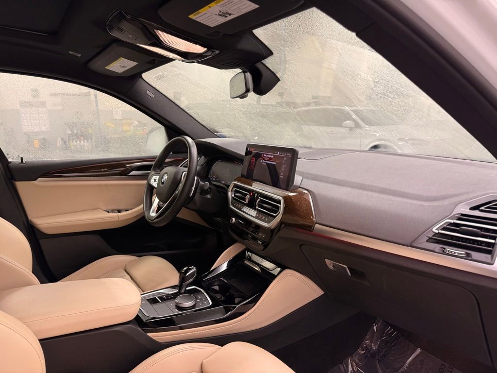 Used 2023 BMW X4 xDrive30i w/ Convenience Package image 29
