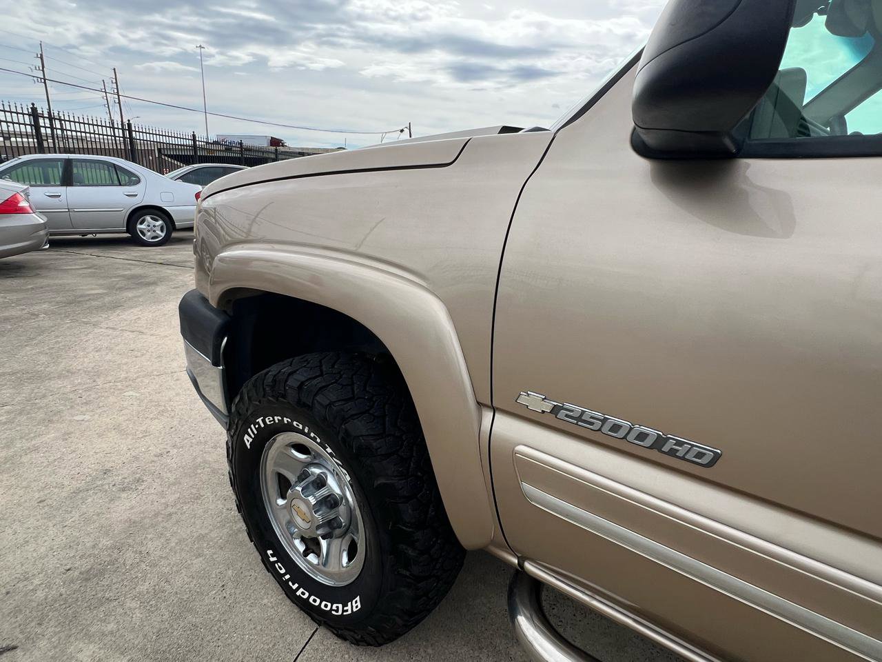 Used 2005 Chevrolet Silverado 2500 LS AWD/4WD image 36