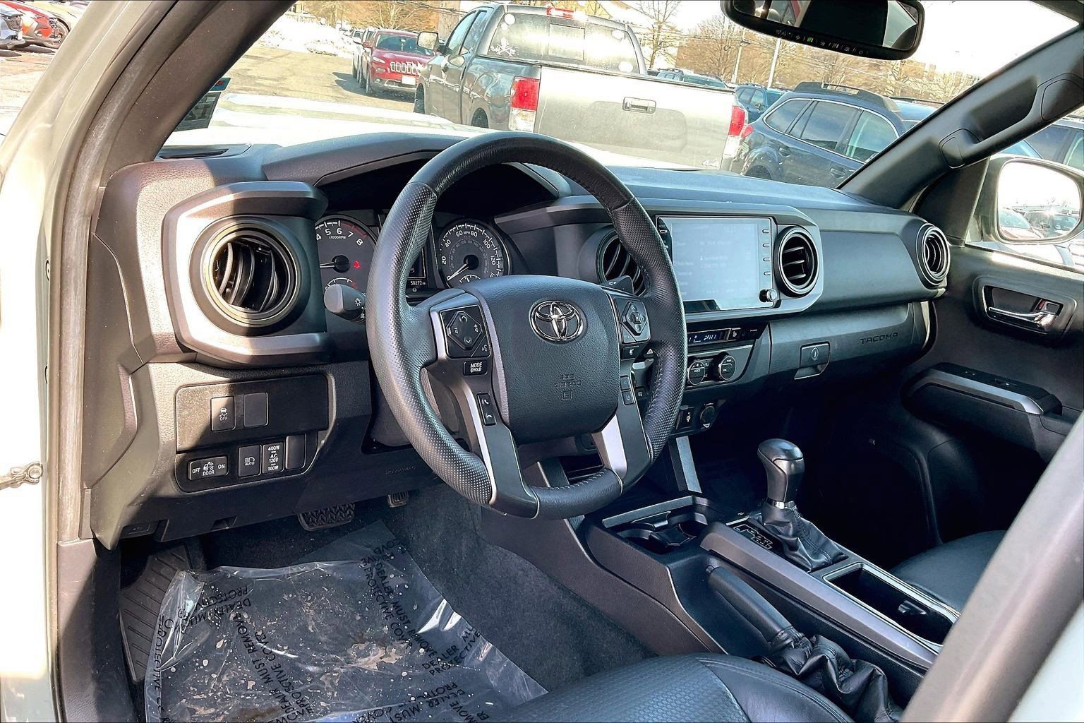Used 2022 Toyota Tacoma TRD Sport w/ TRD Premium Sport Package image 15