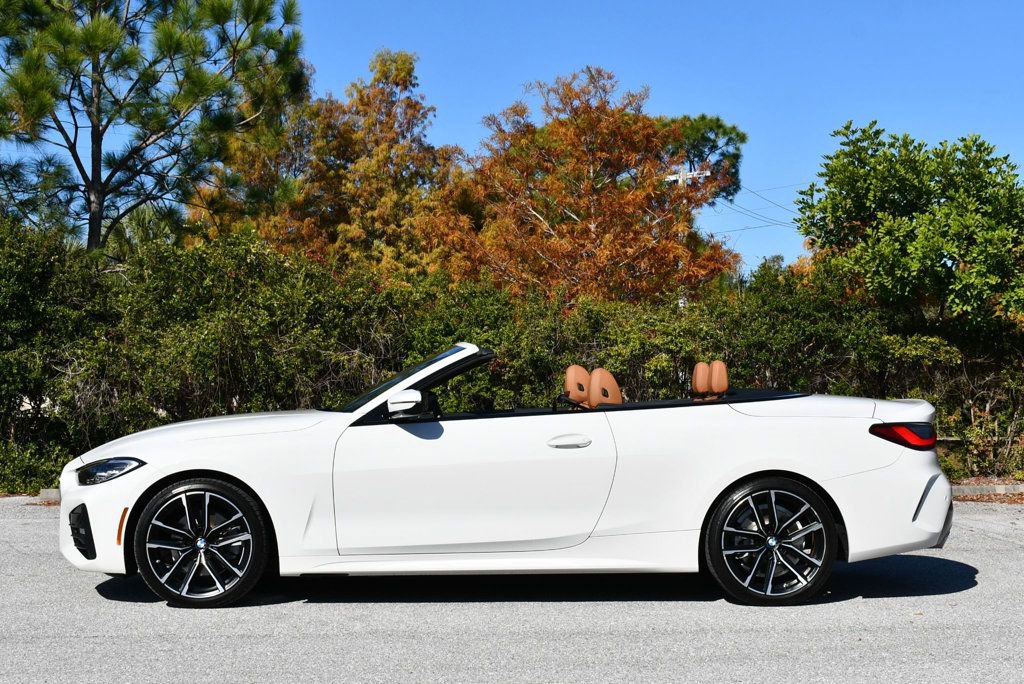 Used 2023 BMW 430i xDrive Convertible w/ M Sport Package image 3