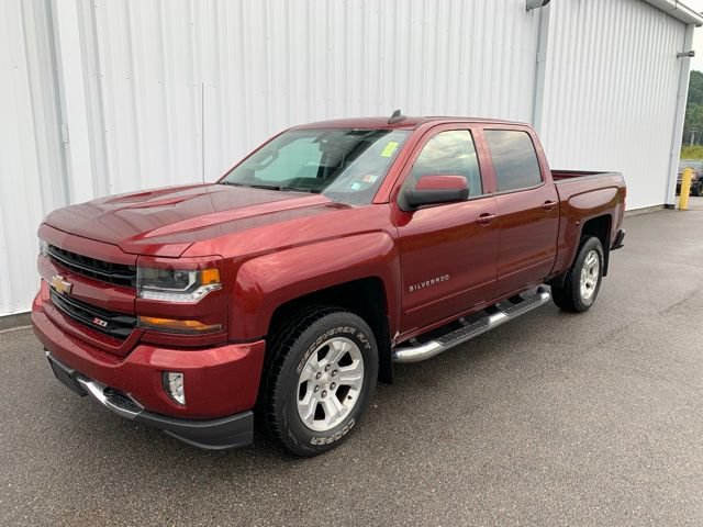 Used 2017 Chevrolet Silverado 1500 LT w/ All Star Edition AWD/4WD image 5