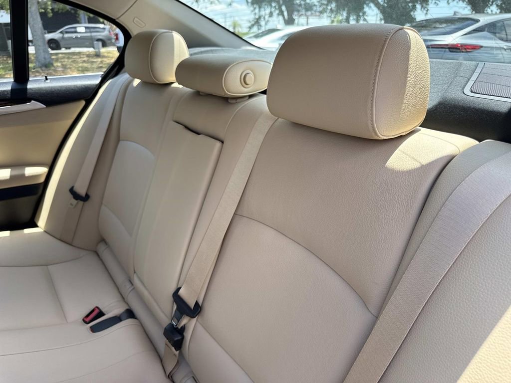 Used 2016 BMW 535i xDrive Sedan AWD/4WD image 14