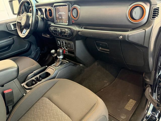 Used 2023 Jeep Gladiator Mojave w/ Cold Weather Group AWD/4WD image 16