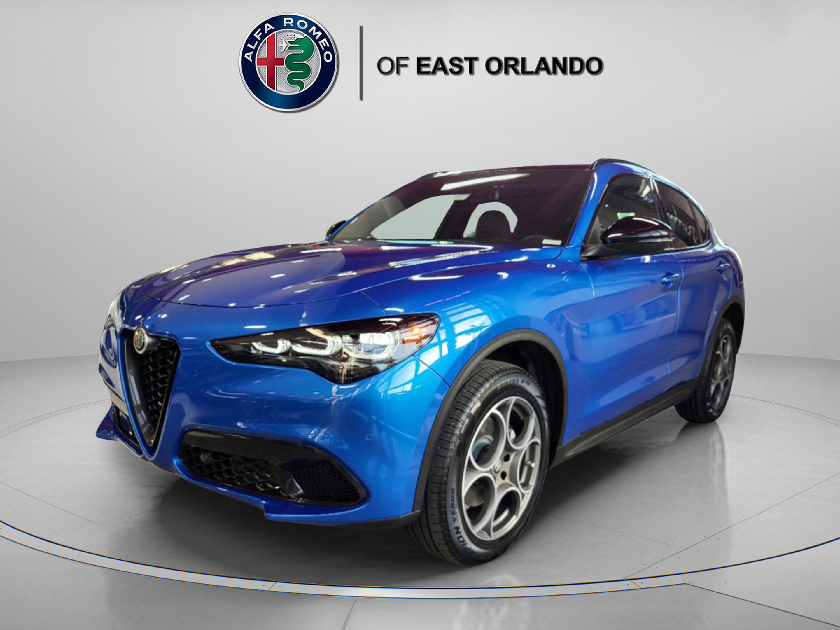 New 2025 Alfa Romeo Stelvio Sprint image 4