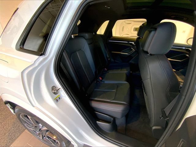 Certified 2025 Audi Q3 2.0T Premium Plus w/ Premium Plus Package AWD/4WD image 22