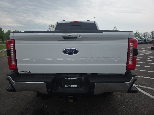 Certified 2024 Ford F350 4x4 Crew Cab Super Duty image 9