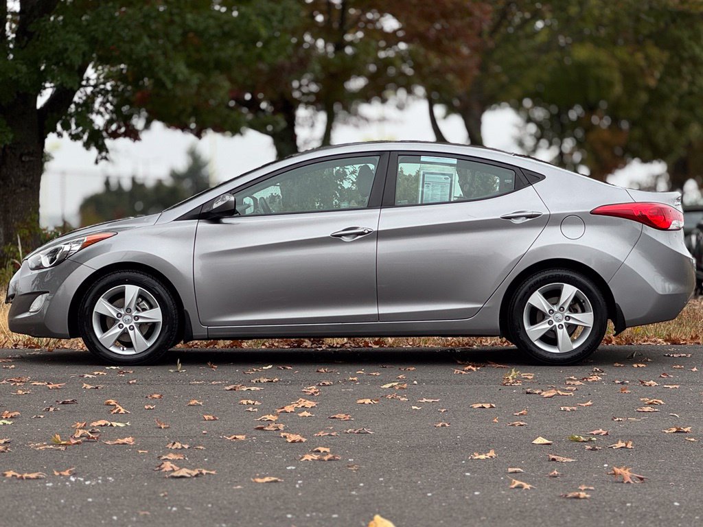 Used 2012 Hyundai Elantra GLS w/ Preferred Pkg 3 FWD image 4