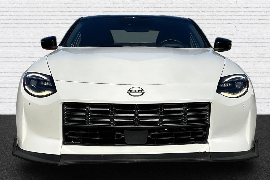 Used 2023 Nissan Z w/ Floor Mat Package (L93) RWD image 2