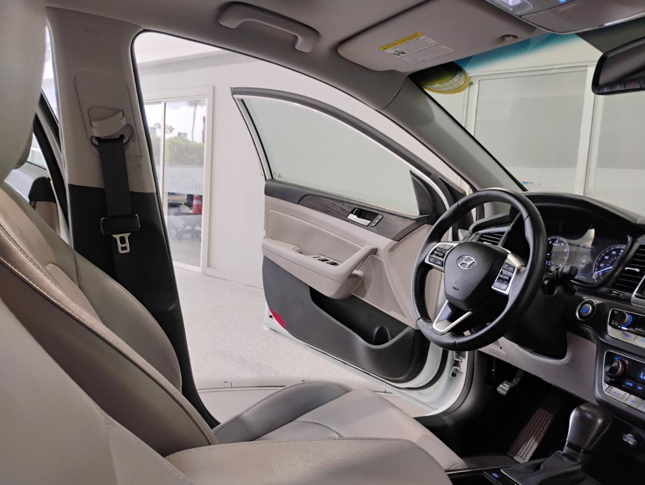 Used 2018 Hyundai Sonata Limited image 46