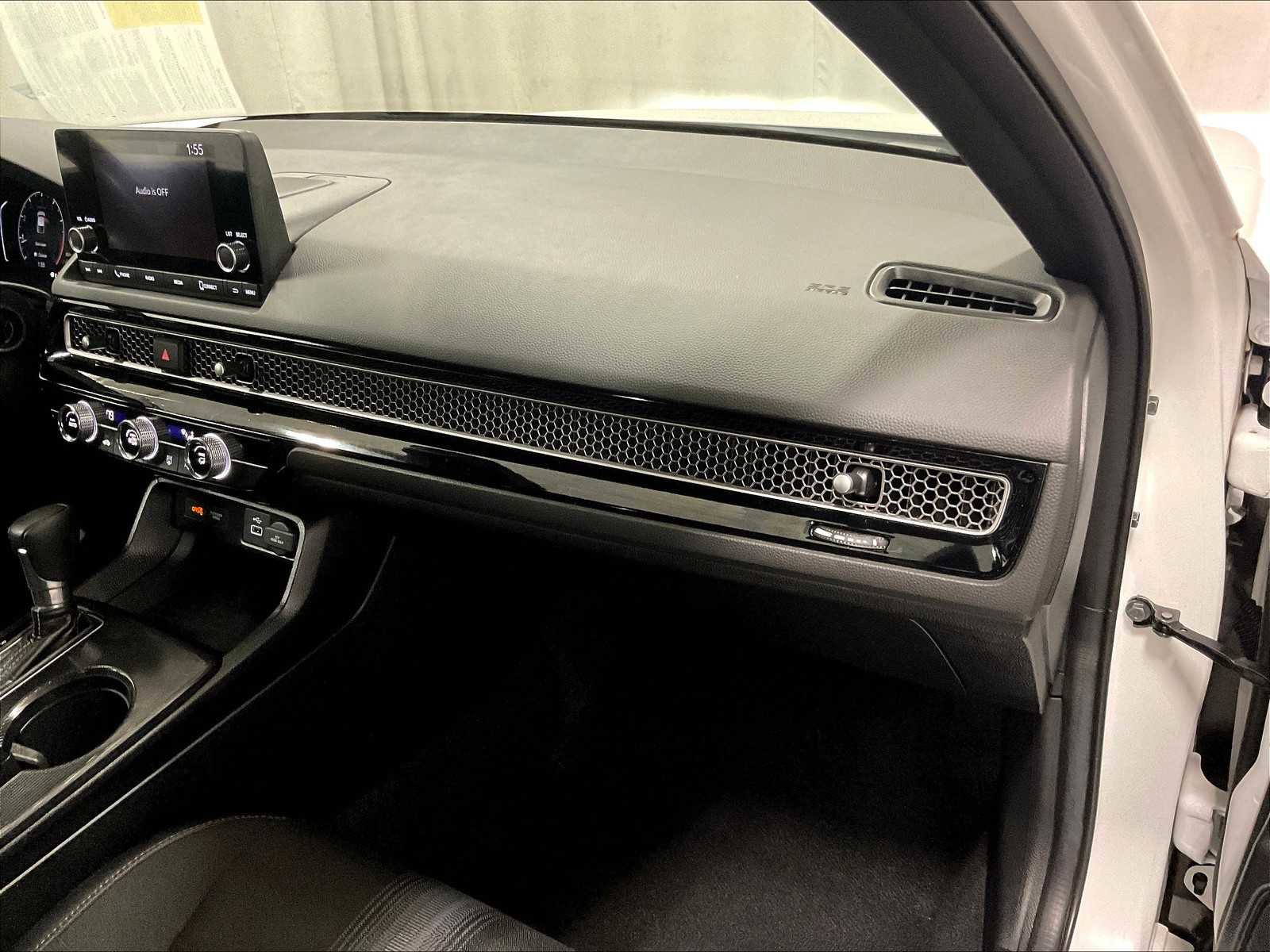 Used 2023 Honda Civic Sport image 13