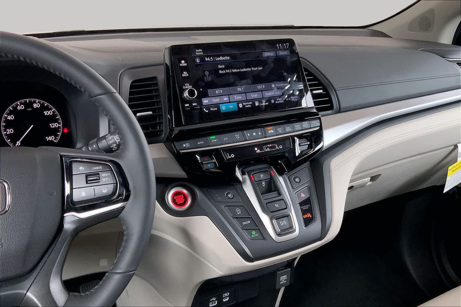 Used 2026 Honda Odyssey EX-L image 13