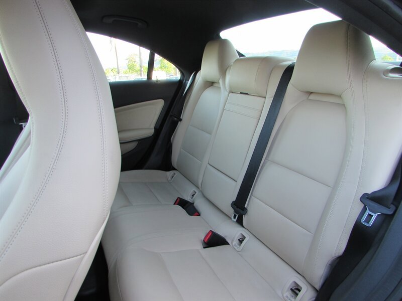 Used 2015 Mercedes-Benz CLA 250 image 27