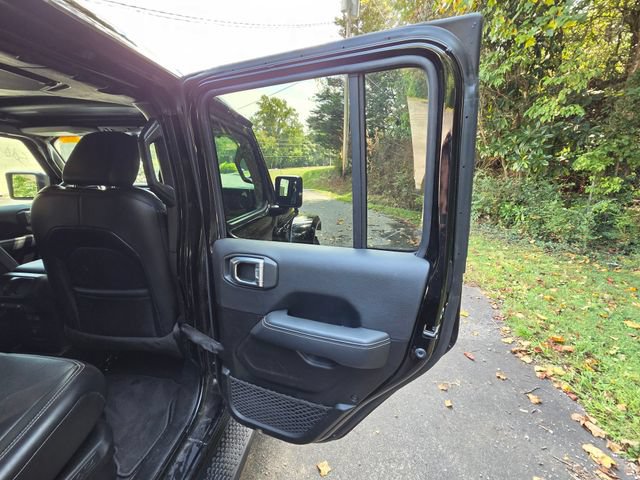 Used 2022 Jeep Wrangler Unlimited Sahara w/ Cold Weather Group AWD/4WD image 24