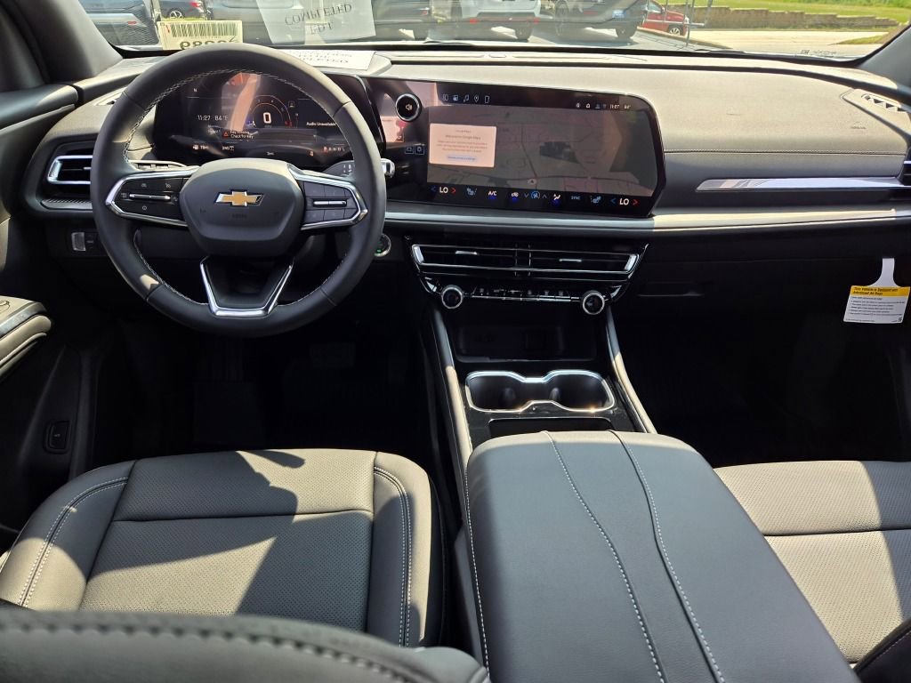 New 2026 Chevrolet Traverse LT w/ Driver Confidence Package AWD/4WD image 16