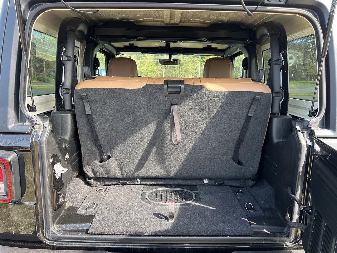 Used 2022 Jeep Wrangler Rubicon w/ Cold Weather Group image 5