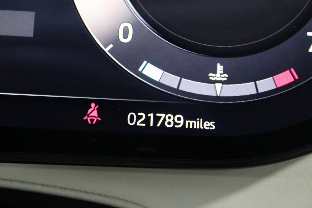 Used 2024 Land Rover Range Rover SE image 25