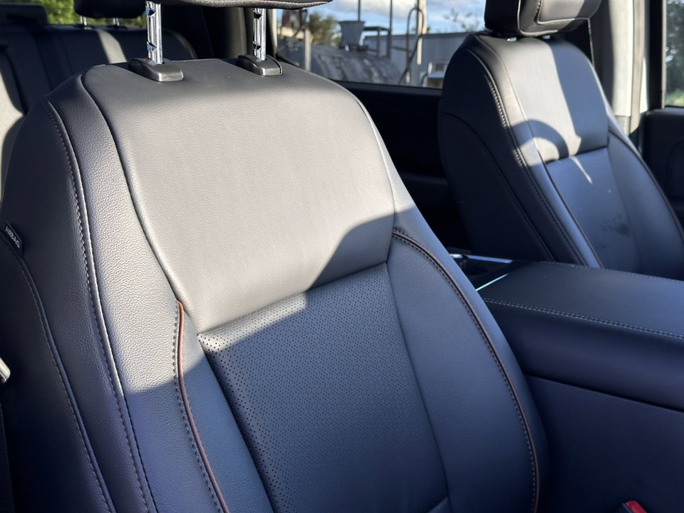 New 2025 Ford F350 Lariat w/ Lariat Ultimate Package image 12