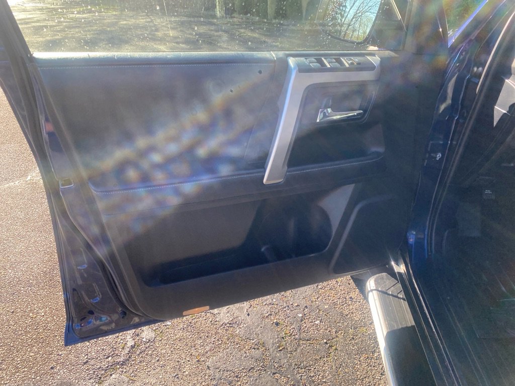 Used 2017 Toyota 4Runner SR5 Premium AWD/4WD image 11