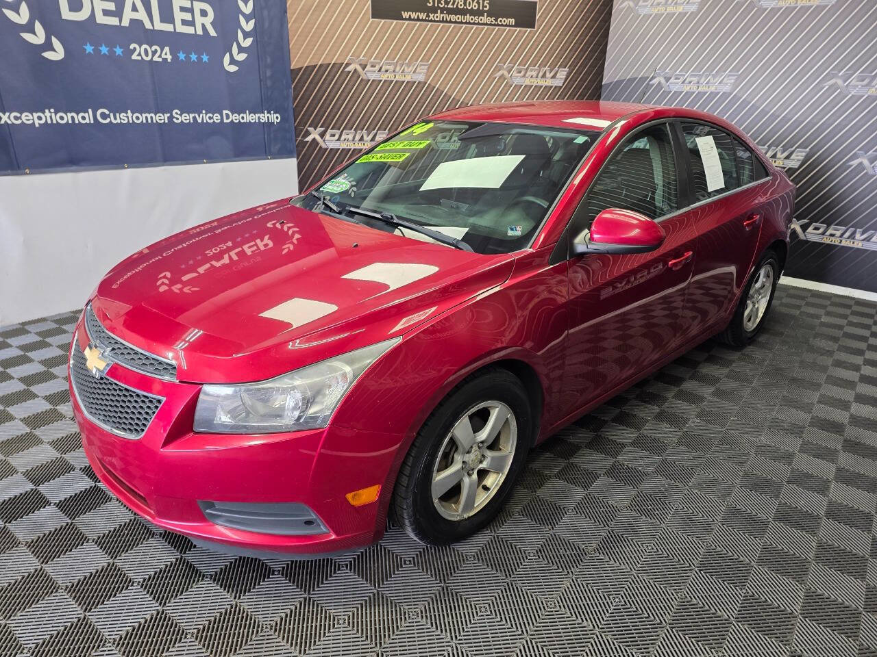 Used 2014 Chevrolet Cruze LT FWD image 1
