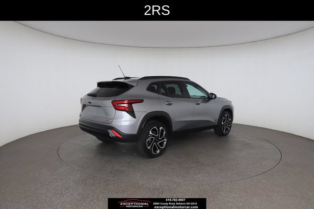 Used 2024 Chevrolet Trax RS w/ Driver Confidence Package FWD image 19