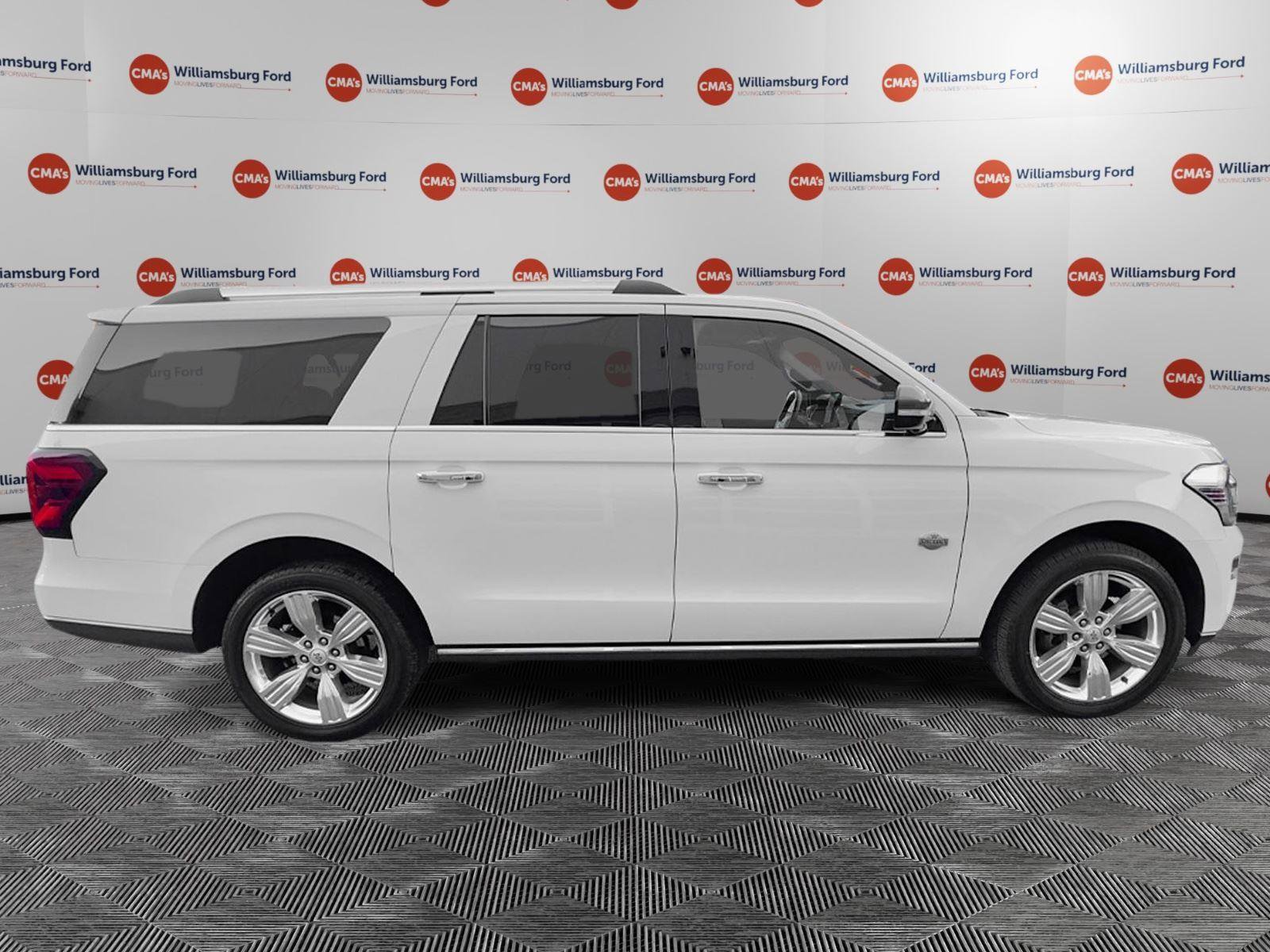 Used 2024 Ford Expedition Max King Ranch image 3