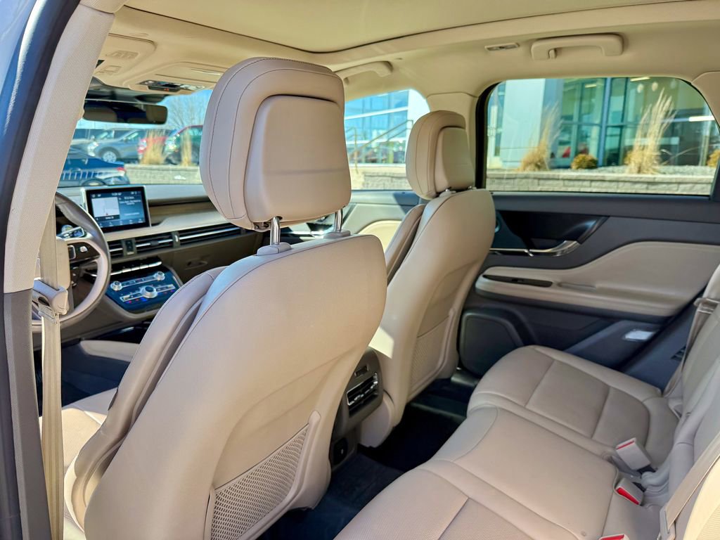 Certified 2020 Lincoln Corsair Reserve w/ Equipment Group 201A image 12