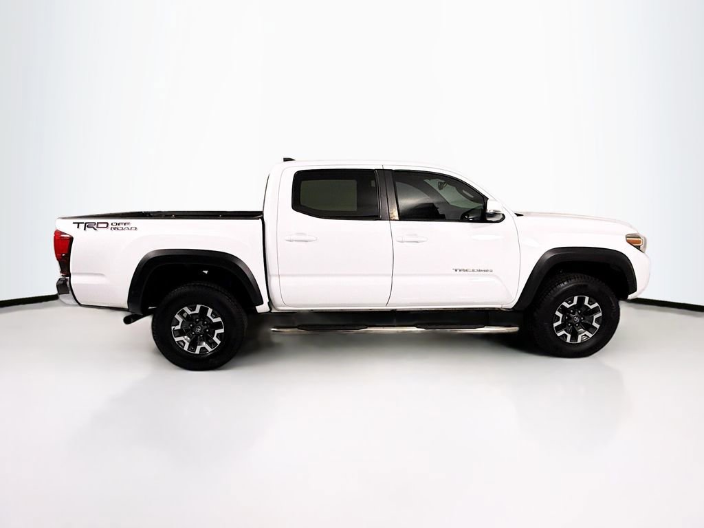 Used 2019 Toyota Tacoma TRD Off-Road RWD image 4
