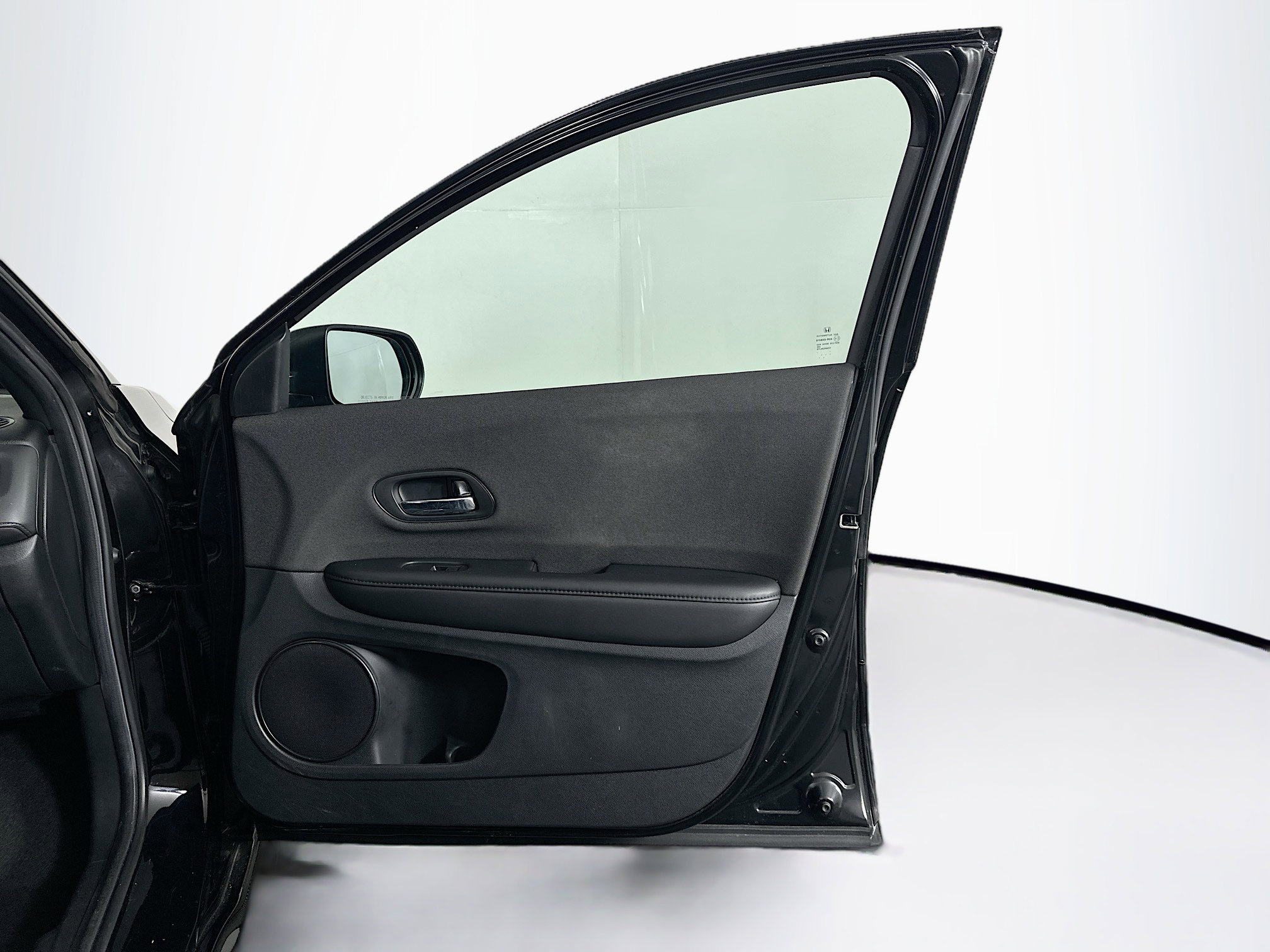 Used 2019 Honda HR-V Sport image 30